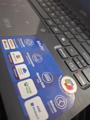 Notebook SSD 128GB 4GB RAM DDR4, bateria durando muito (vendo ou troco)
