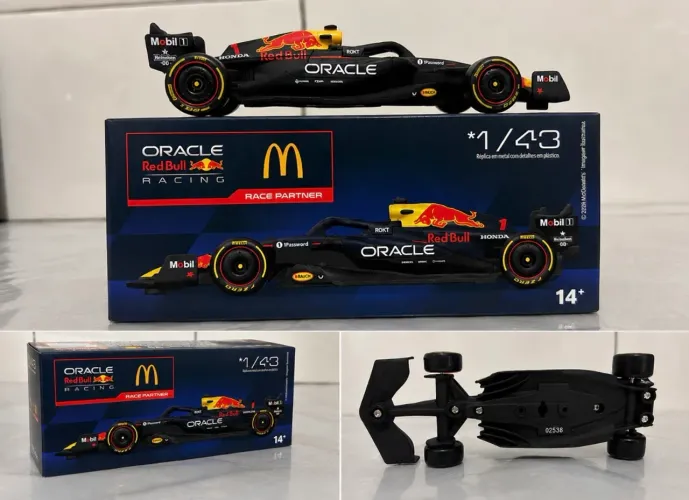     Miniatura Fórmula 1 Red Bull Oracle Racing 1:43