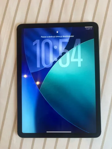 iPad Air 5 64 GB Wi-Fi + Cellular (5G)