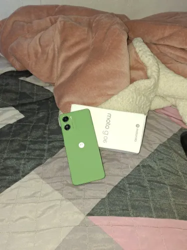 Vendo celular moto g06