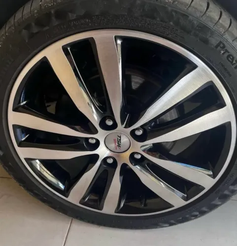 Rodas 18 5x114 novinhas + pneus novos 215/45