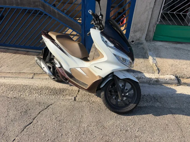 PCX zerada único dono
