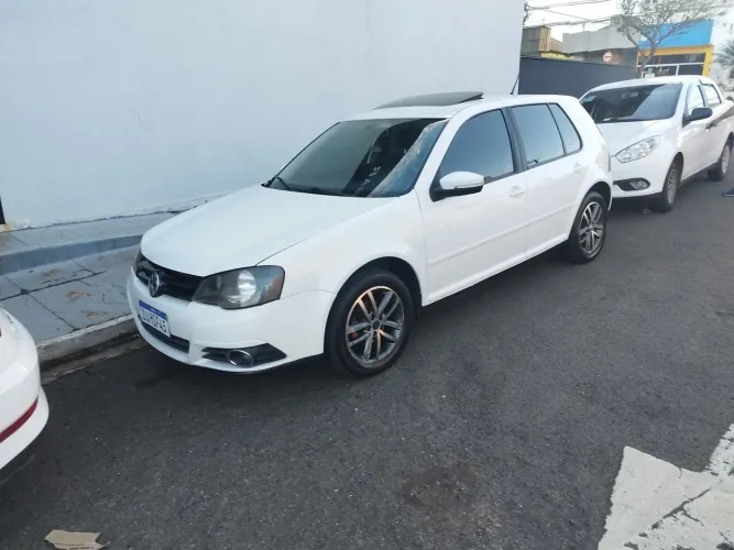 Volkswagen Golf Sportline 1.6 MI Total Flex 8V 4P 2014