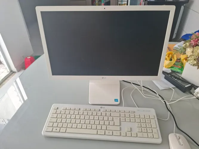 Vendo Computador All in One LG