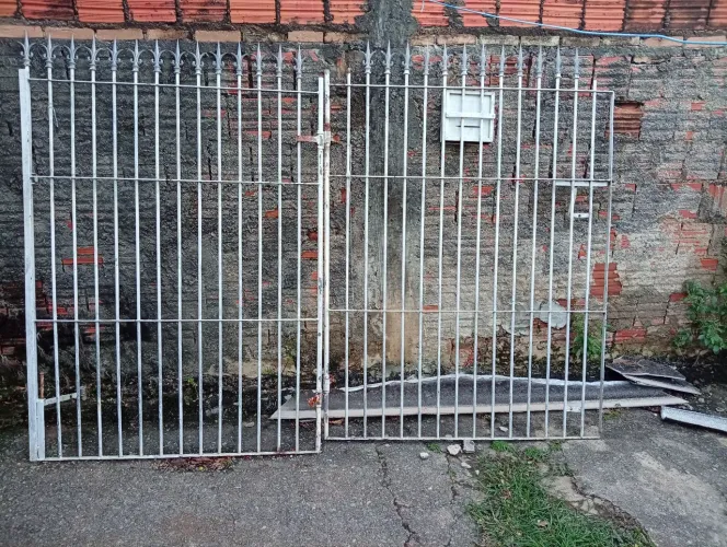 Vendo portão de abrir