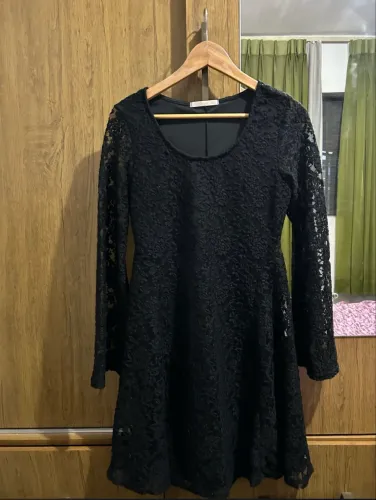 vestido preto de renda c&a tamanho p