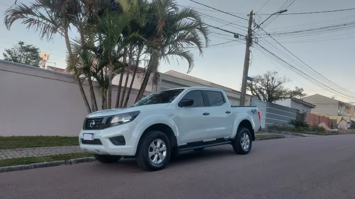 Nissan Frontier S CD 4X4 2.3 TB Diesel Mec. 2022