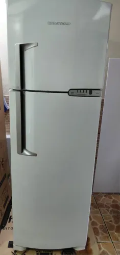 Geladeira Frost Free 380 litros - R$ 1.000,00