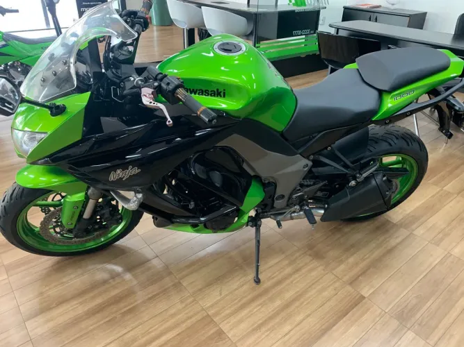 Oportunidade única!!! Vendo Kawasaki Ninja 1.000