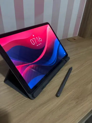 VENDO TABLET LENOVO TAB M11 128GB + CANETA + CAPA