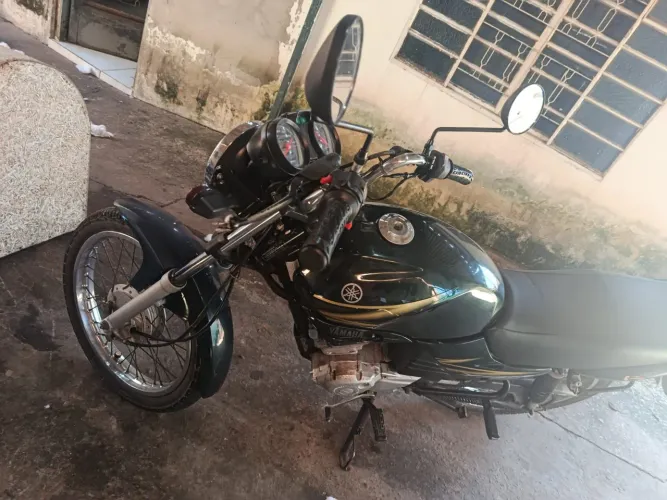 Ybr boazinha, motor novo, moto tá bala, pegar e andar