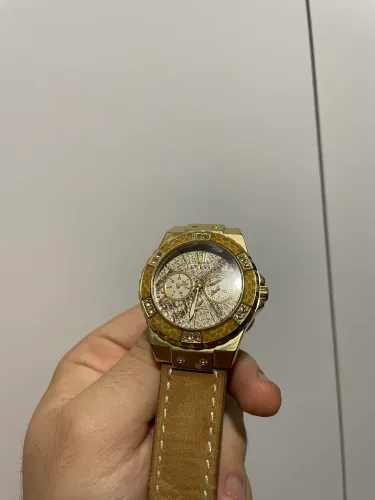 Relógio guess steel dourado ORIGINAL
