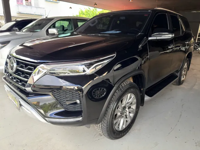 Toyota Hilux SW4 SRX 4X4 2.8 TDI 16V Dies. Aut. 2021