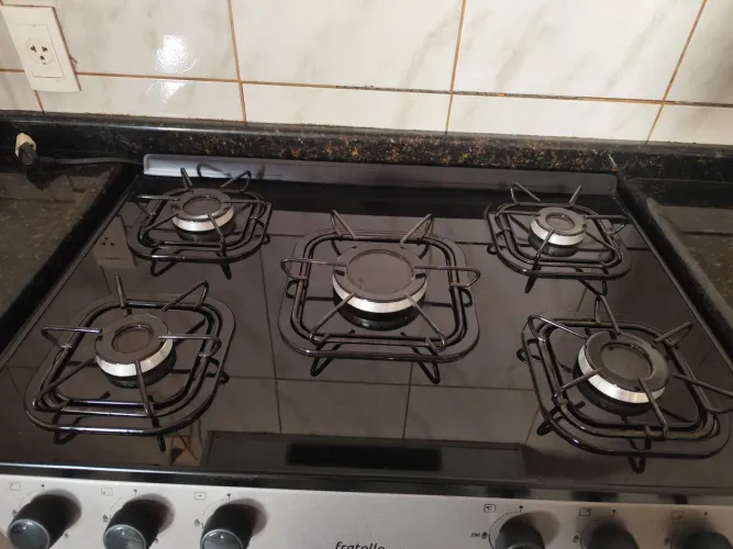 Fogão Mueller Fratello Vetro 5 bocas - semi novo - mesa de vidro - Pouquíssimo Uso