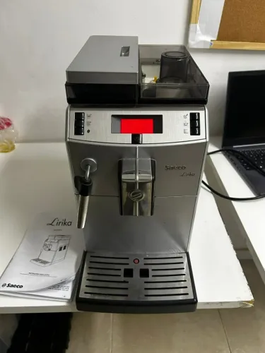 Máquina de café expresso Italiana Saeco Lirika
