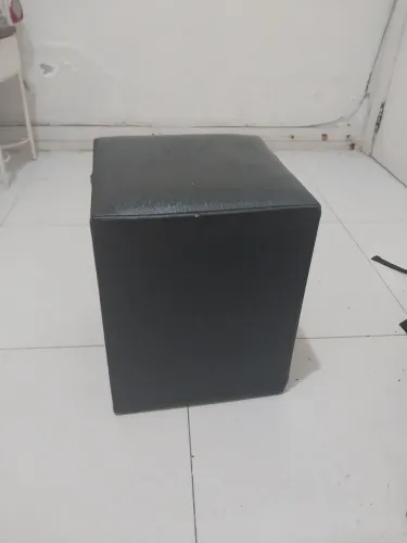 Vende-se pufé