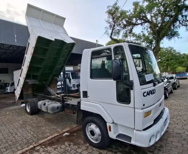 CARGO 815 04 BASCULANTE  1° dono 