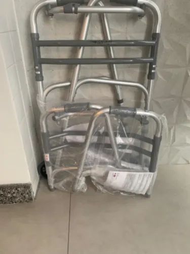 Andador 100kg nunca usado 