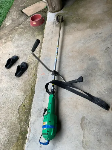 Roçadeira elétrica 1300w 220v