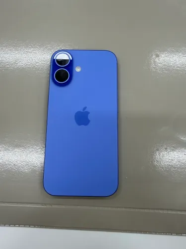 iPhone 16