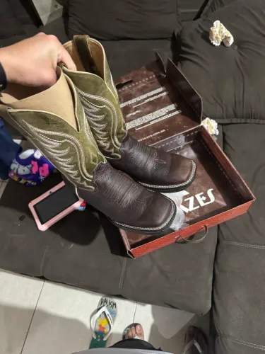 Bota goyazes 