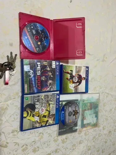 5 JOGOS PS4 - GOW 3 - GOW 2018- PES 17 - FIFA 17 -FIFA 15
