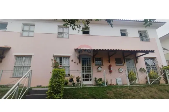 Casa Sobrado à venda com 2 quartos, Condomínio Vila Flores Sumaré / SP