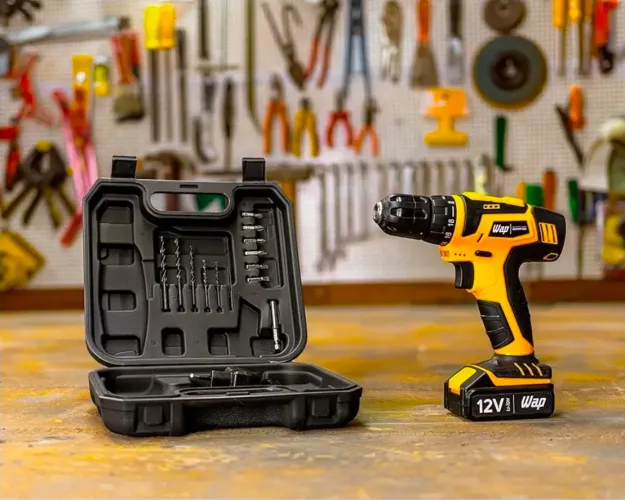 Parafusadeira WAP 12V + Maleta e acessórios