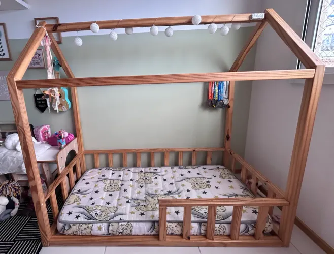 Mini cama montessoriana