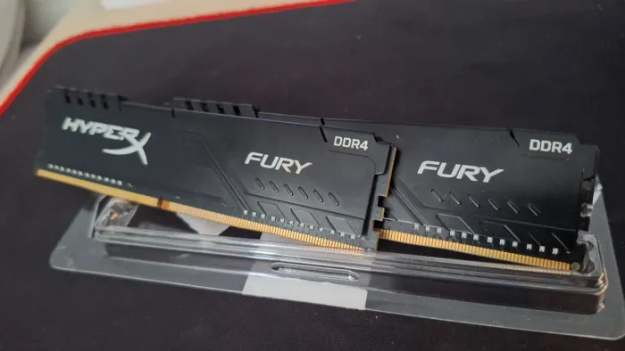 Memória ram 2x 8GB DDR4
