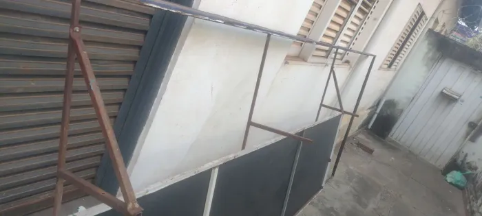 Estrutura em metalon para fachada comercial
