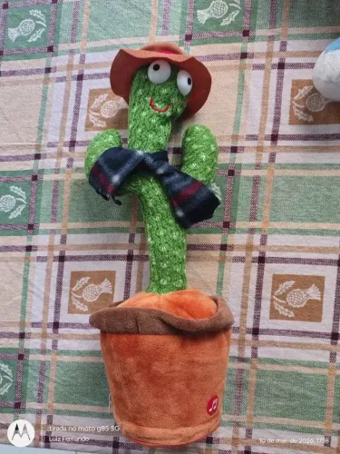 Cacto Dançante de pelúcia...