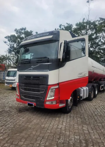 Volvo FH460 6x2 ano 2021
