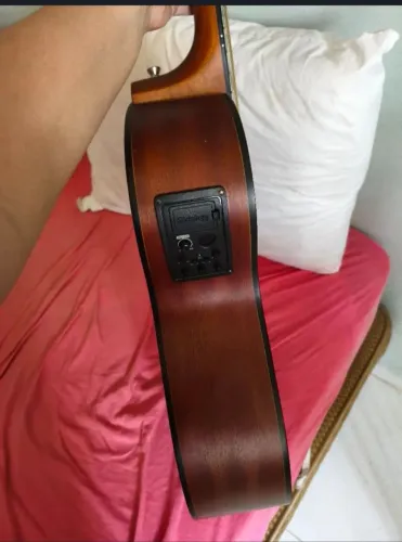 Violão Steinberg elétrico