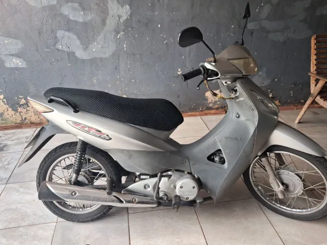 Troco por carro