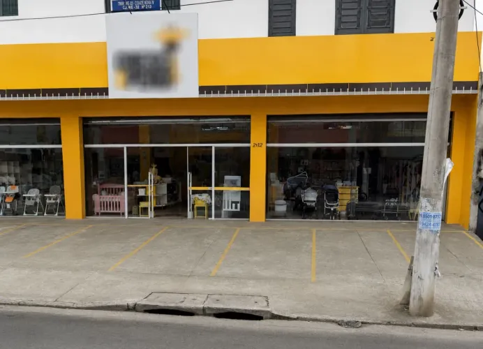 Loja na Avenida Dona Belmira Marin, 2057 340 m²