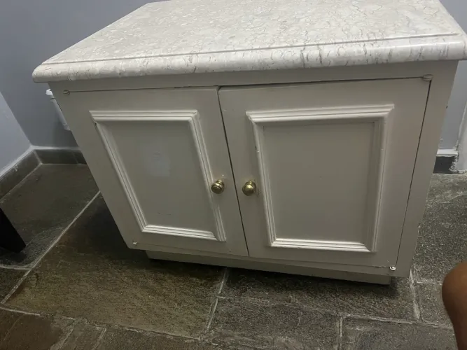 Mesa de apoio ou criado mudo