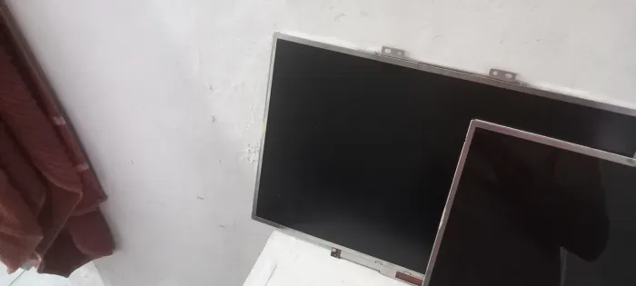 2 telas notebooks LCD 15.4" c/ inverter