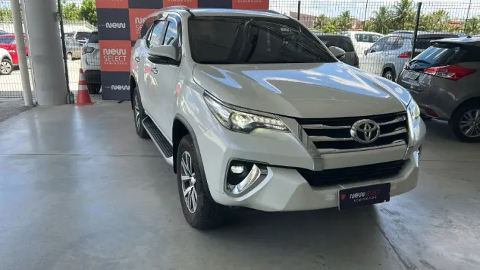 Toyota Hilux SW4 SRX 4X4 2.8 TDI 16V Dies. Aut. 2020