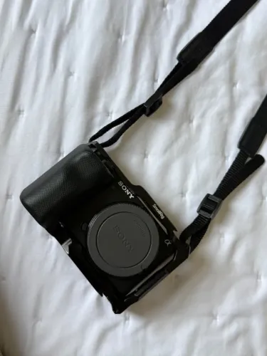 SONY ZV-E10 + CAGE SMALLRIG