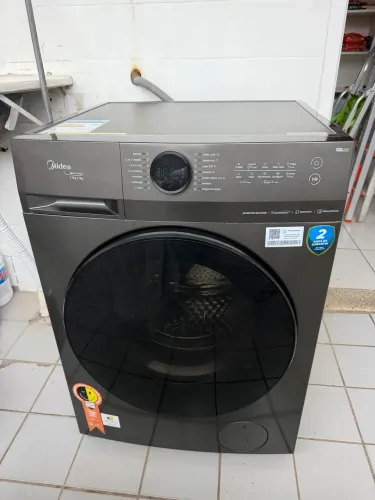 Vendo máquina de lavar e secar Midea 11 kg em ótimo estado!