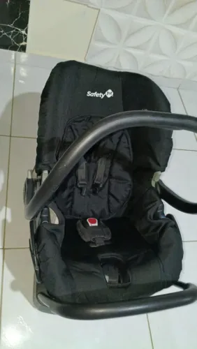 Vendo bebê conforto + suporte 