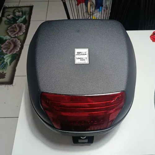 Baú para moto novo nunca usado tok