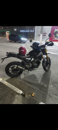 moto praticamente zera, uma das melhores que já tive, vendendo por motivos pessoais