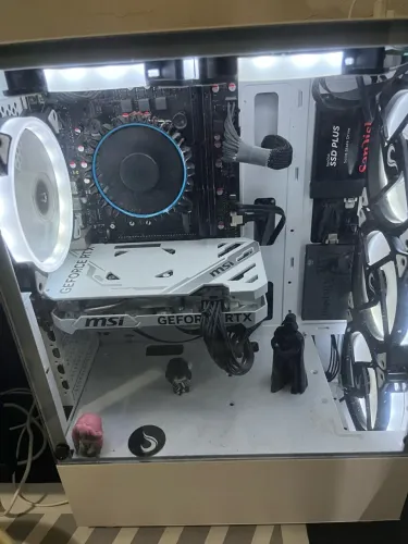 Gabinete com 6 fans rise mode white + Placa Mãe H610M LGA1700 DDR4