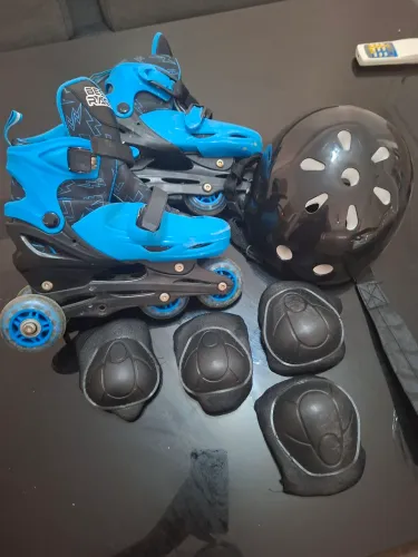 Patins com acessórios 