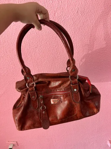 Bolsa vermelha
