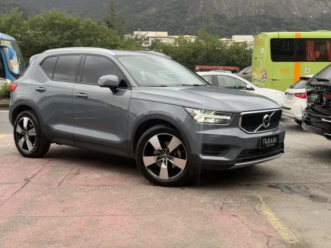 Volvo XC40 T-5 Momentum 2.0 252cv AWD 2020