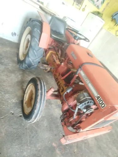 Trator Agrale 4100