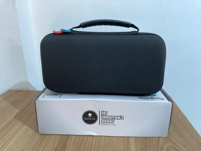 Bolsa para Nintendo Switch Skull&Co Maxcarry Case
